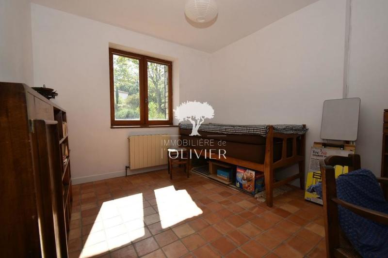 Propriété - 174 m² - 6 pièces