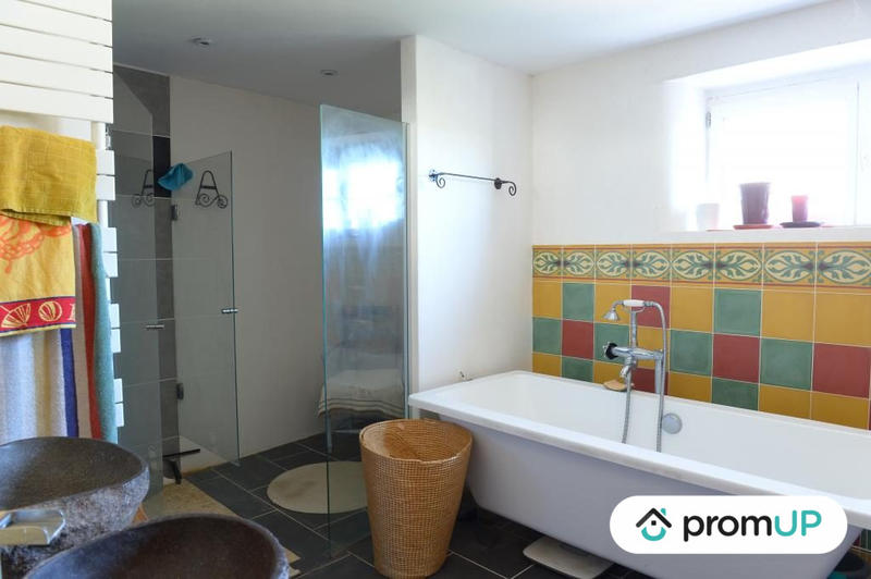 Maison traditionnelle - 148 m² - 4 pièces