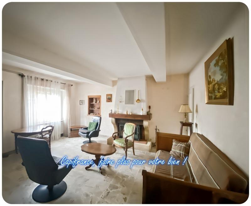 Maison de village - 473 m² - 12 pièces