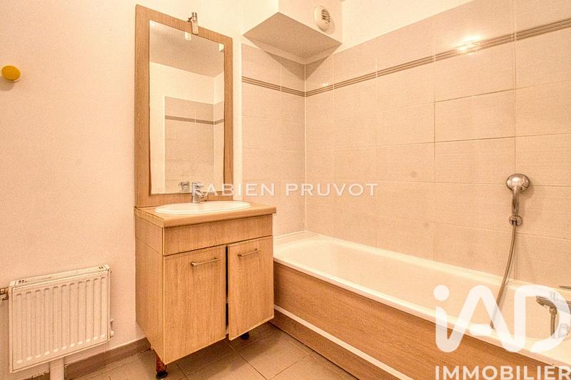 Appartement - 64 m² - 4 pièces
