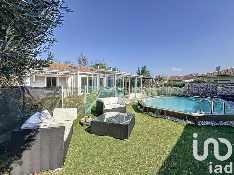 Maison - 140 m² - 6 pièces