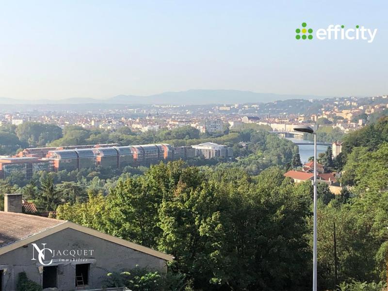 Appartement - 142 m² - 8 pièces