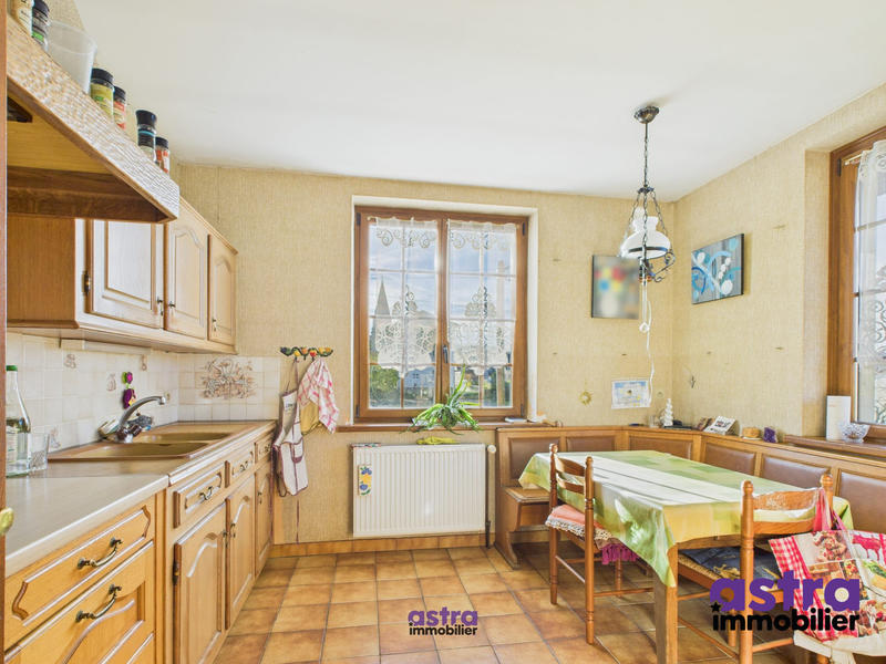 Maison - 143 m² - 7 pièces