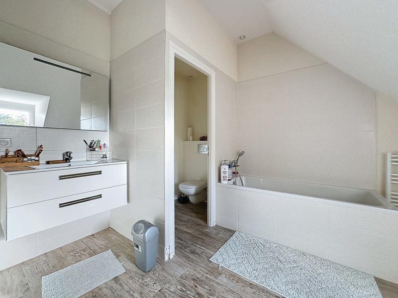 Maison - 197 m² - 5 pièces