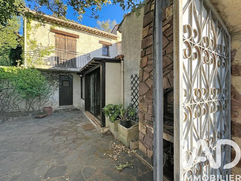 Maison - 97 m² - 5 pièces