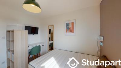 Chambre - 11 m² - 1 pièce