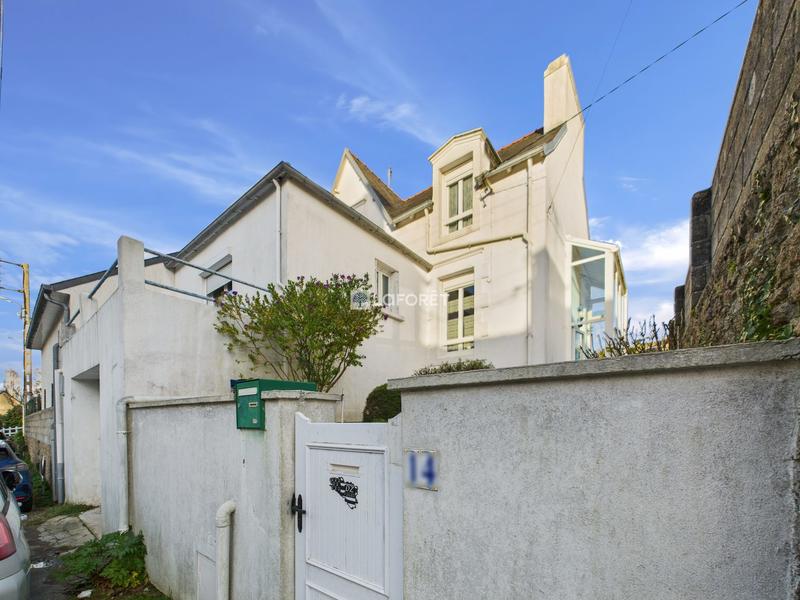 Maison - 127 m² - 6 pièces