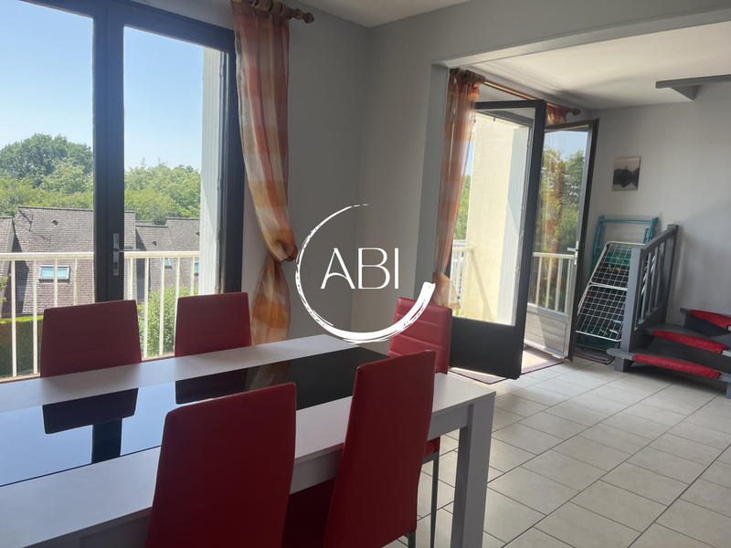 Appartement - 90 m² - 4 pièces