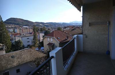 Appartement - 82 m² - 4 pièces