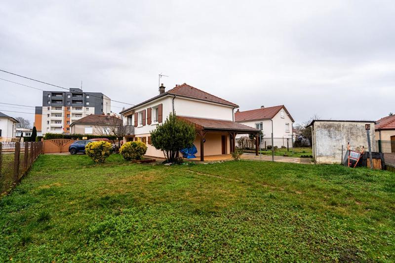 Maison - 85 m² - 4 pièces