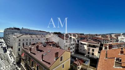 Appartement - 91 m² - 4 pièces