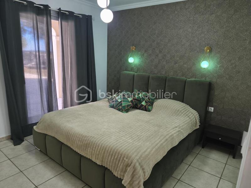 Propriété - 150 m² - 5 pièces