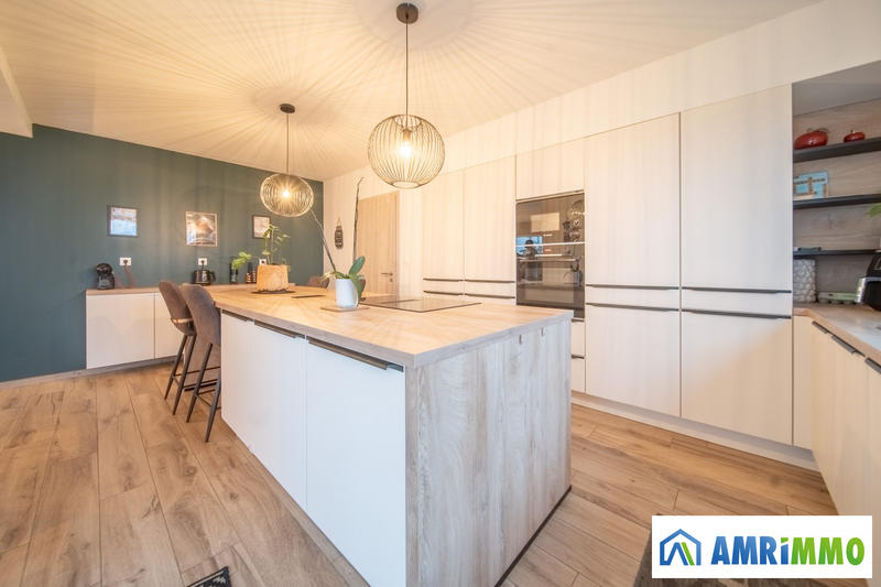 Maison - 147 m² - 4 pièces