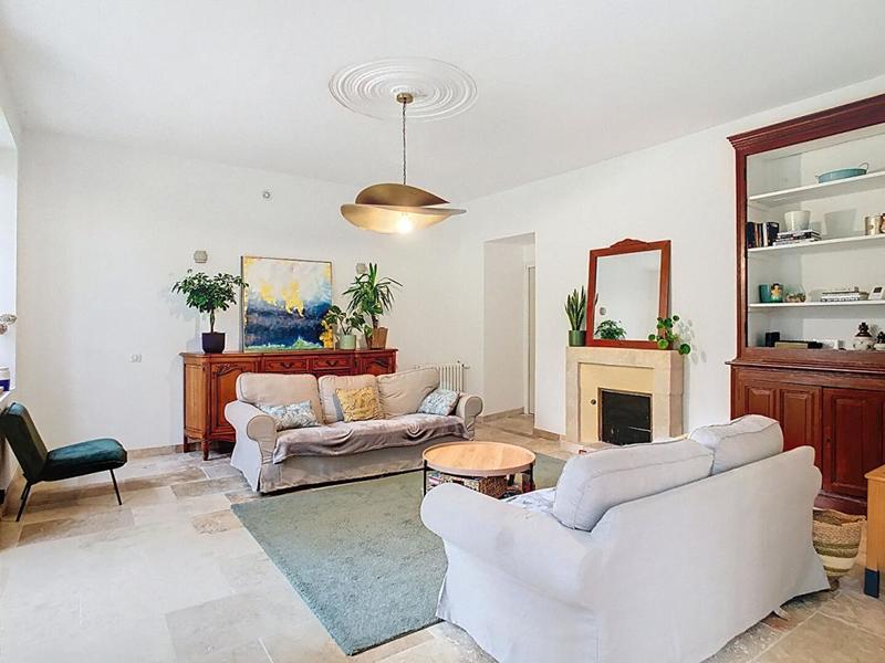 Maison - 200 m² - 7 pièces