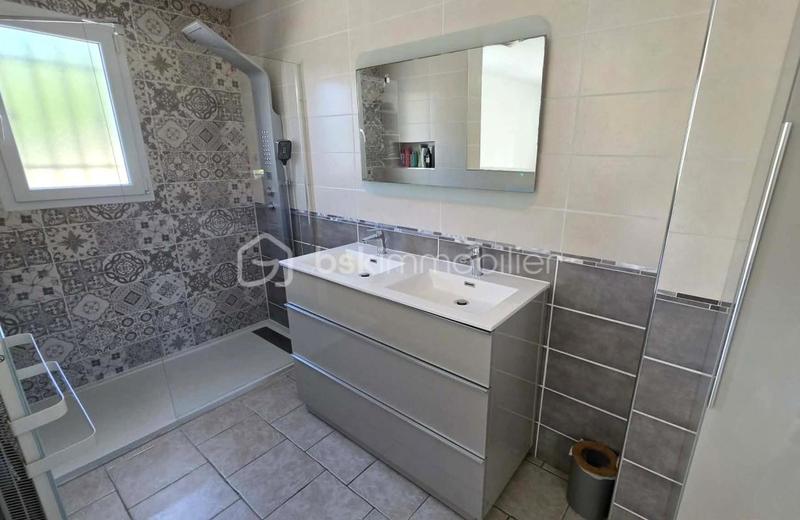 Maison traditionnelle - 172 m² - 7 pièces