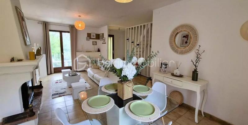 Maison - 91 m² - 5 pièces