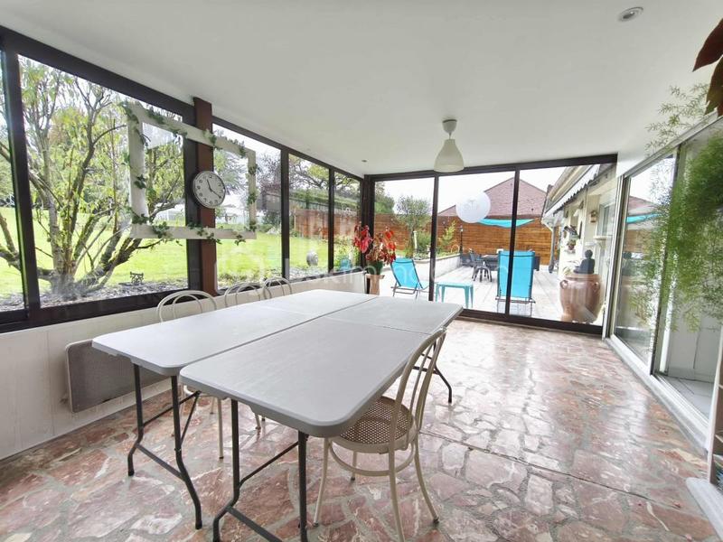 Maison - 213 m² - 8 pièces