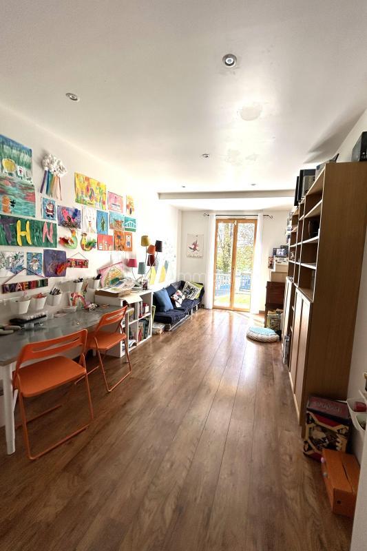 Pavillon - 146 m² - 6 pièces