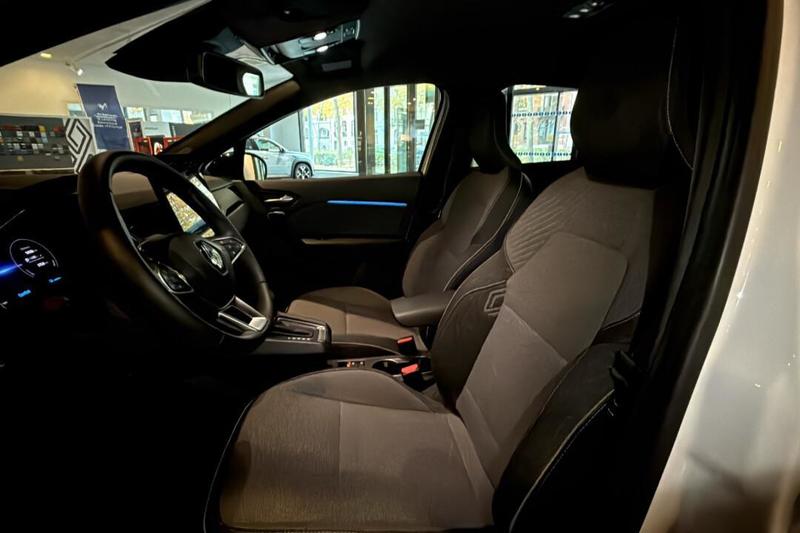 Renault Captur E-Tech full hybrid 145 ch Techno