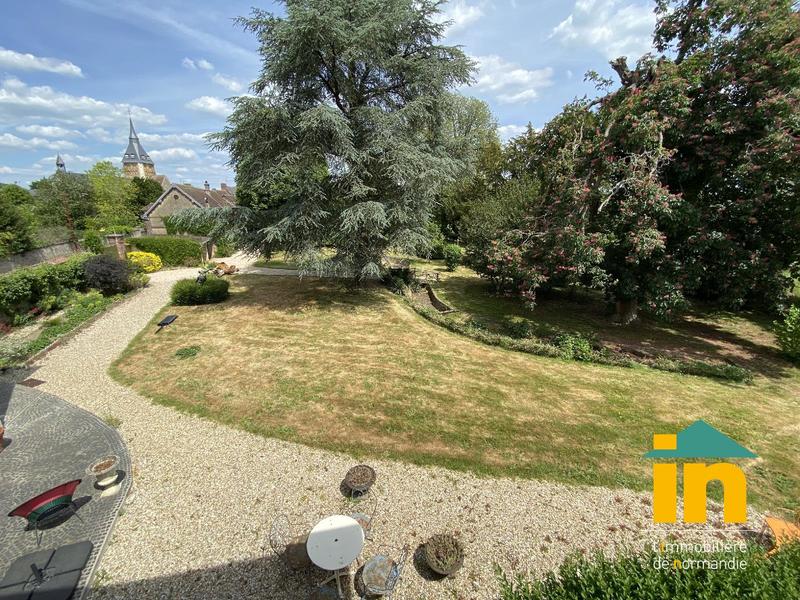 Maison de ville - 255 m² - 11 pièces