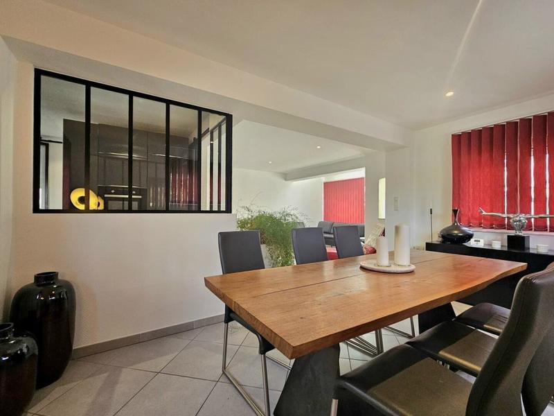 Maison - 97 m² - 4 pièces