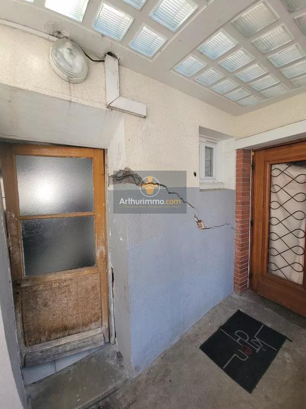 Immeuble - 140 m² - 9 pièces