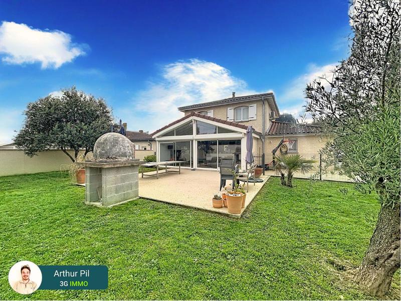 Maison - 160 m² - 6 pièces