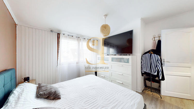 Maison - 83 m² - 5 pièces