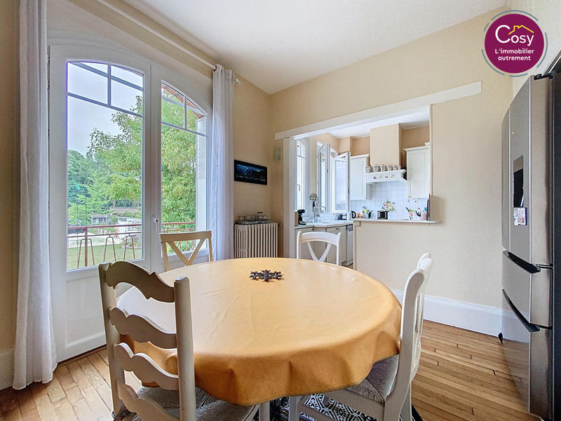 Propriété - 172 m² - 10 pièces