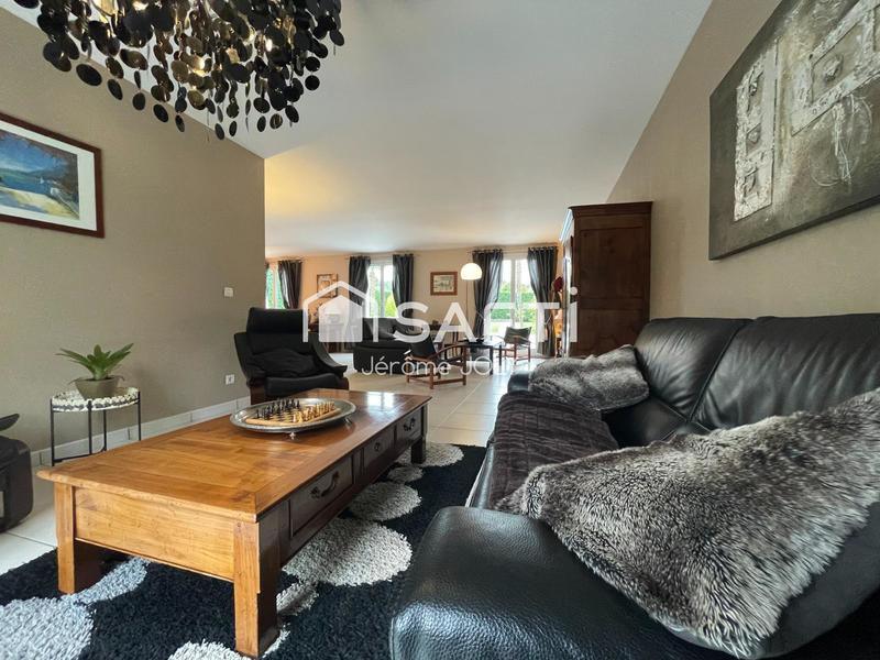 Maison - 256 m² - 9 pièces