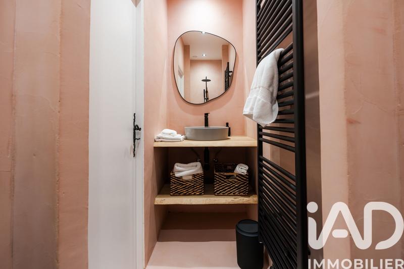 Maison - 370 m² - 7 pièces