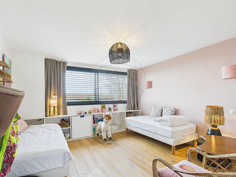 Maison - 175 m² - 6 pièces