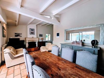 Maison - 145 m² - 6 pièces