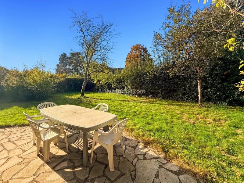 Maison - 189 m² - 8 pièces