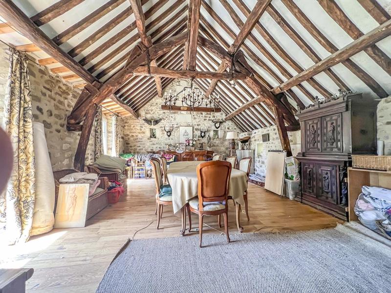 Maison - 383 m² - 17 pièces