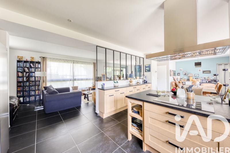 Maison - 166 m² - 6 pièces