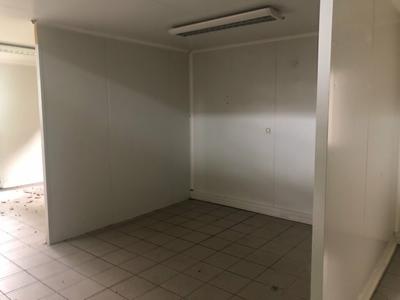 Local d'activité / Entrepôt - 366 m²