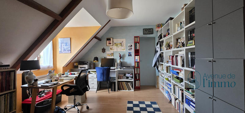 Maison - 178 m² - 8 pièces