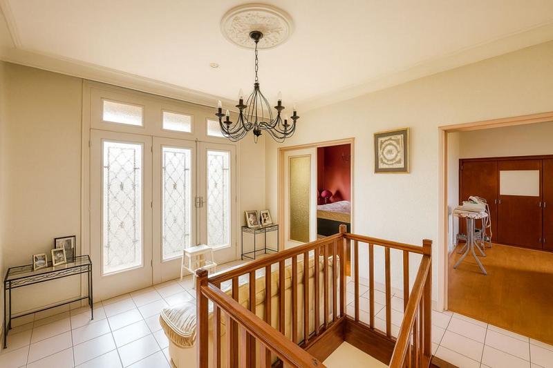 Maison - 166 m² - 6 pièces