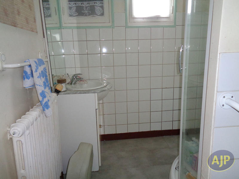 Maison - 93 m² - 5 pièces