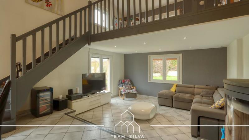 Maison - 200 m² - 5 pièces