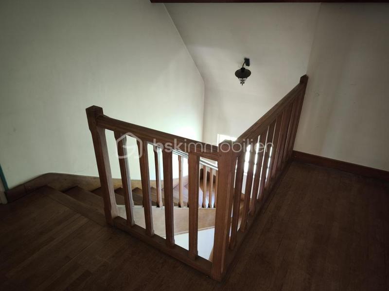 Maison traditionnelle - 184 m² - 5 pièces