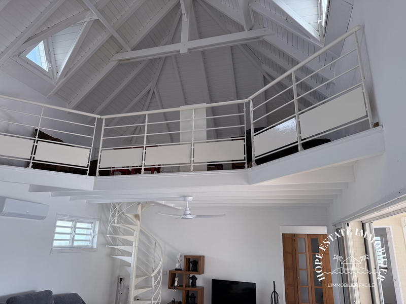 Villa - 218 m² - 6 pièces