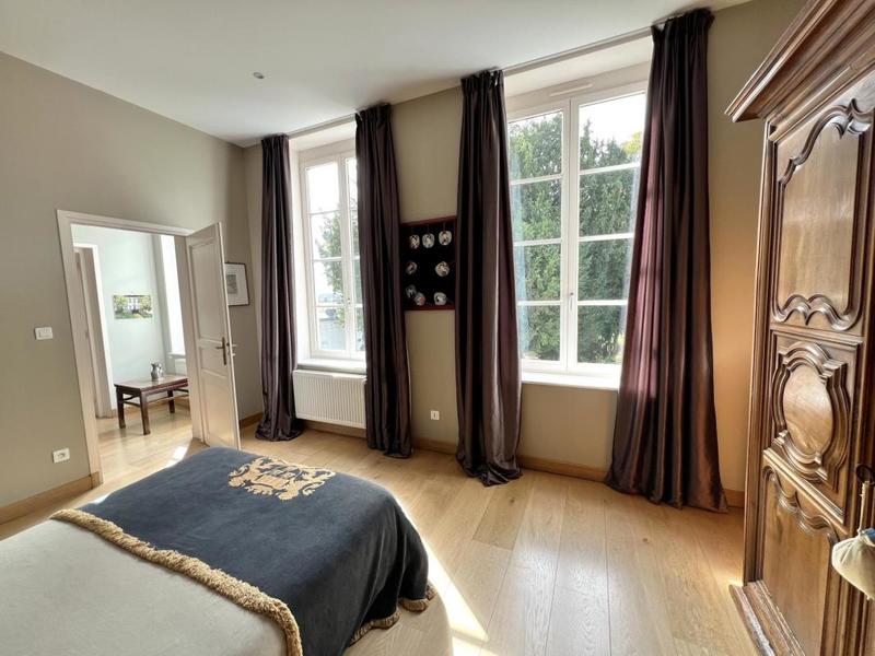 Maison de campagne - 300 m² - 8 pièces