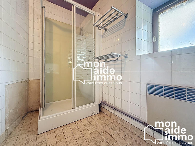 Maison - 355 m² - 10 pièces