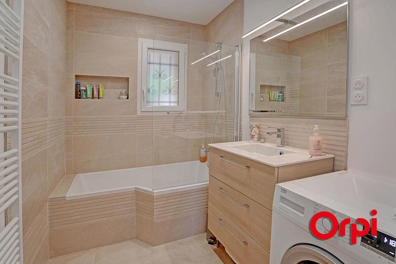 Maison - 170 m² - 7 pièces