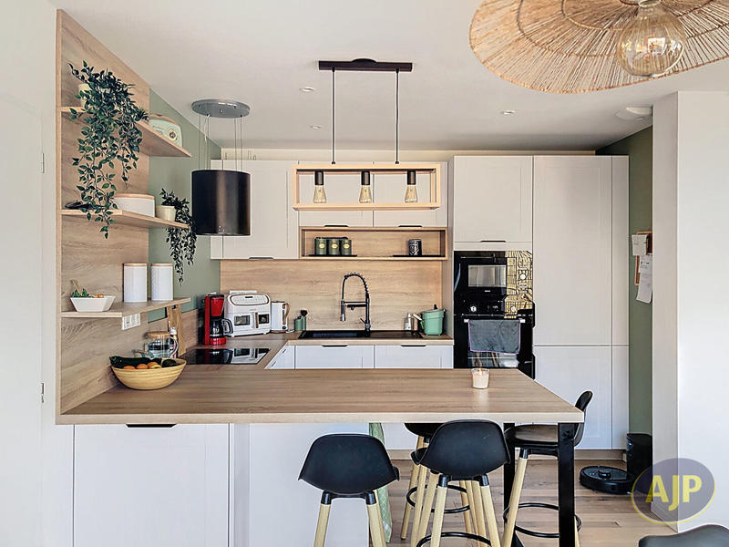 Maison - 97 m² - 5 pièces