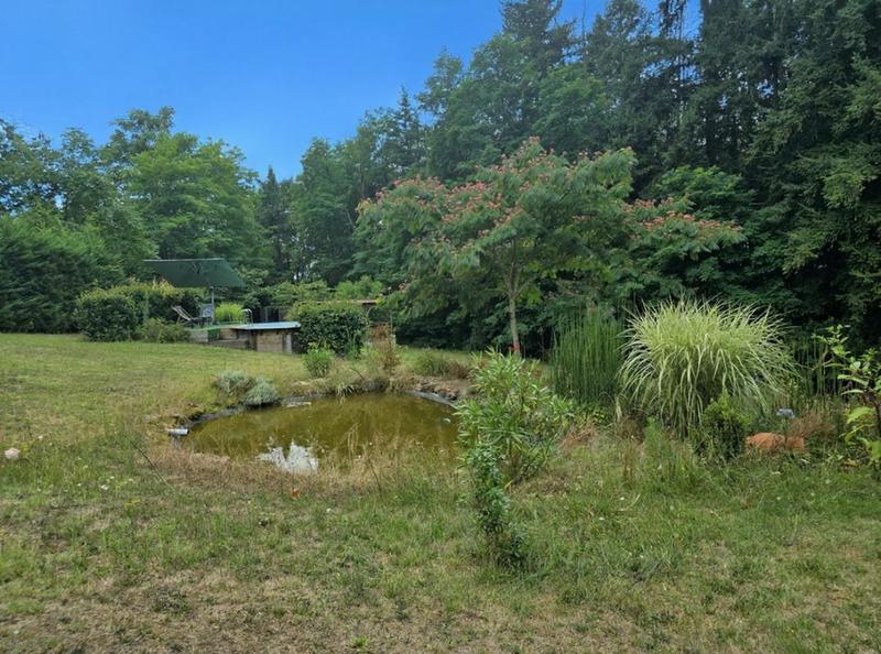 Maison - 365 m² - 11 pièces