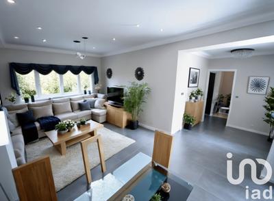 Appartement - 99 m² - 4 pièces