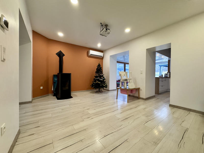 Maison - 104 m² - 4 pièces